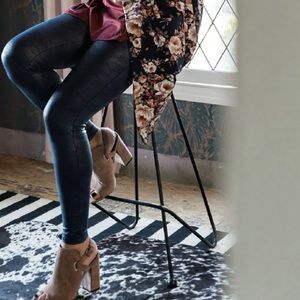 Luxe by LuLaRoe | Faux Leather Leggings